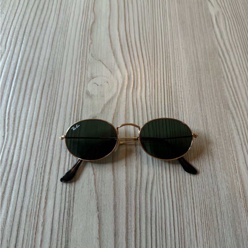 Ray-Ban Gold Frame Sunglasses with Dark Green Lenses